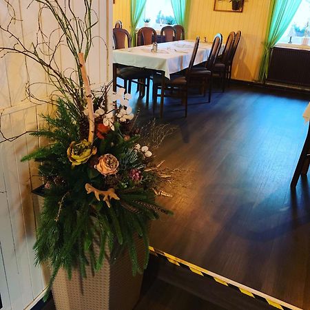 Sezimovo Usti Penzion & Restaurace U Vily מראה חיצוני תמונה