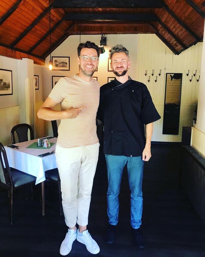 Sezimovo Usti Penzion & Restaurace U Vily מראה חיצוני תמונה